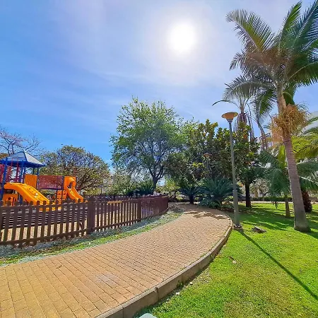 Great Location, Town Апартаменты