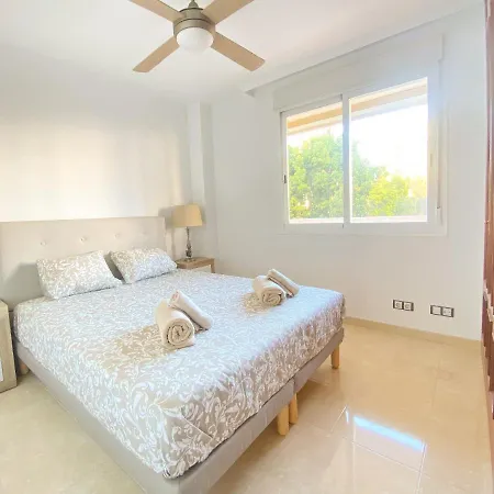 Great Location, Town Apartment