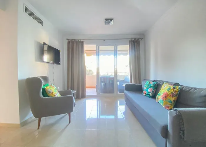 Great Location, Town Apartment Estepona