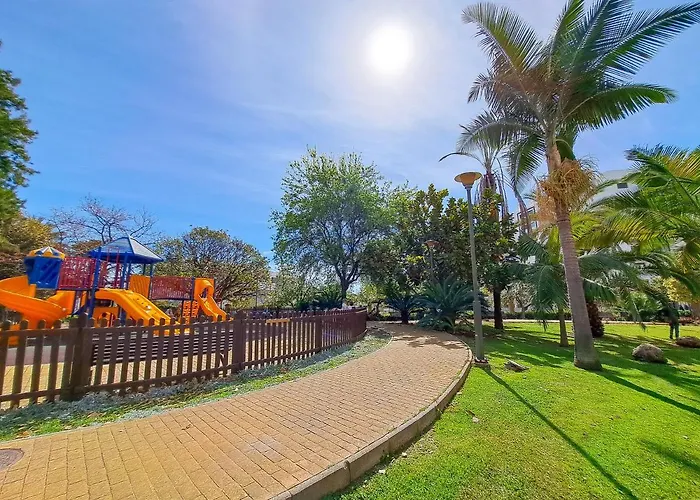 Great Location, Town Apartment