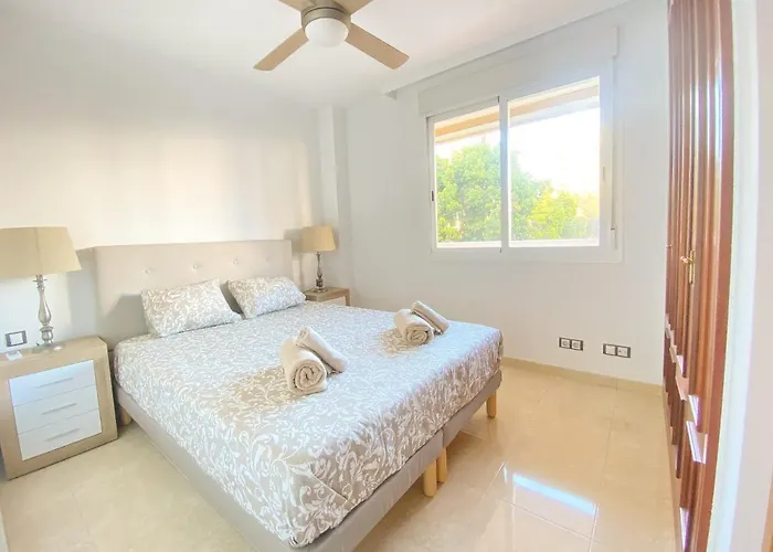 Great Location, Town Apartment