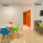 Great Location, Town Apartment *