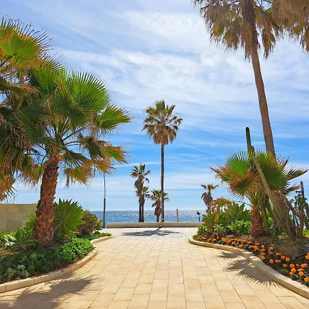 Great Location, Town Appartement *