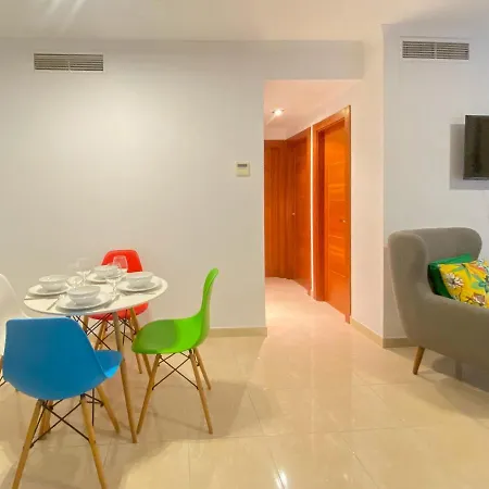 Great Location, Town Appartement *